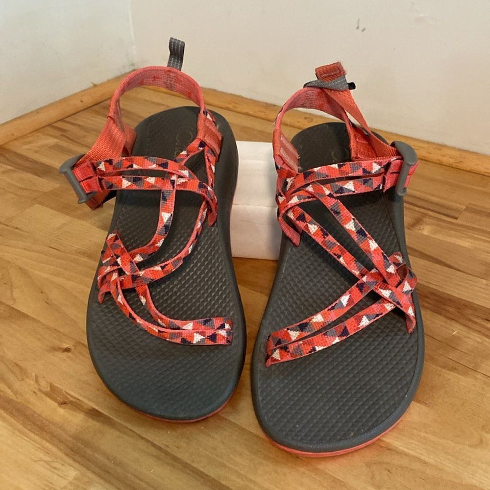 Chaco Coral & Navy Geometric Print Slide On Athletic Kids Sandals Size 6 - Picture 2 of 7